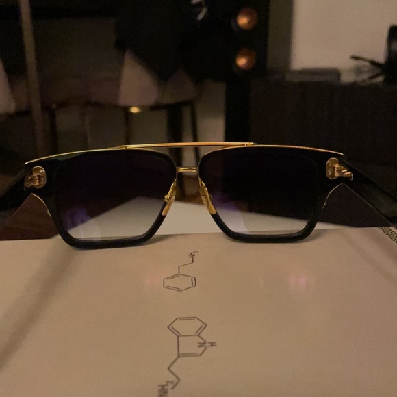 *Dita* Mach Three - Picture 5 of 9